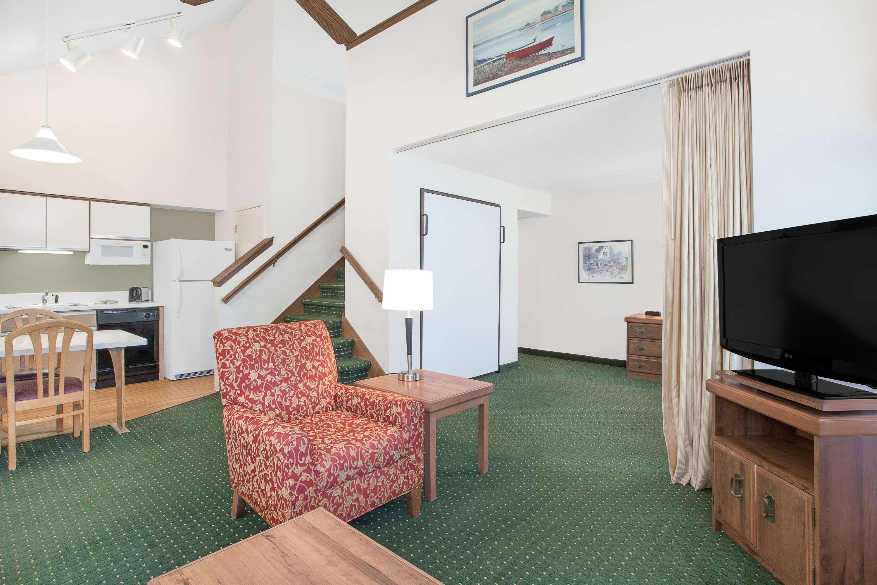 Hawthorn Extended Stay By Wyndham Green Bay Exterior foto